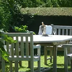 Manoir Les Quatre Etoiles, Sainte Mere Eglise 住宿加早餐酒店 3*