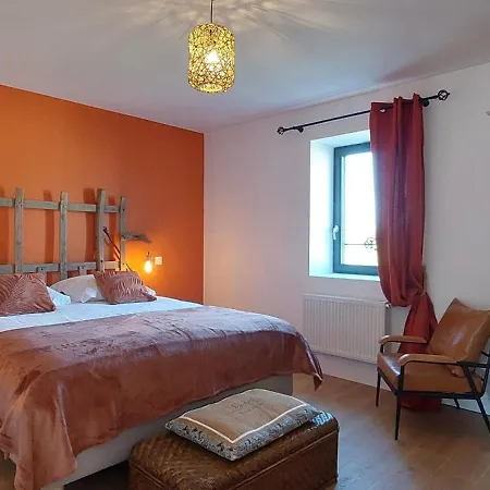 Bed & Breakfast Manoir De Les Quatre Etoiles 4*