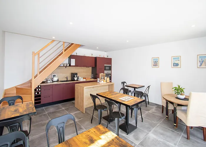 Manoir De Les Quatre Etoiles Bed & Breakfast