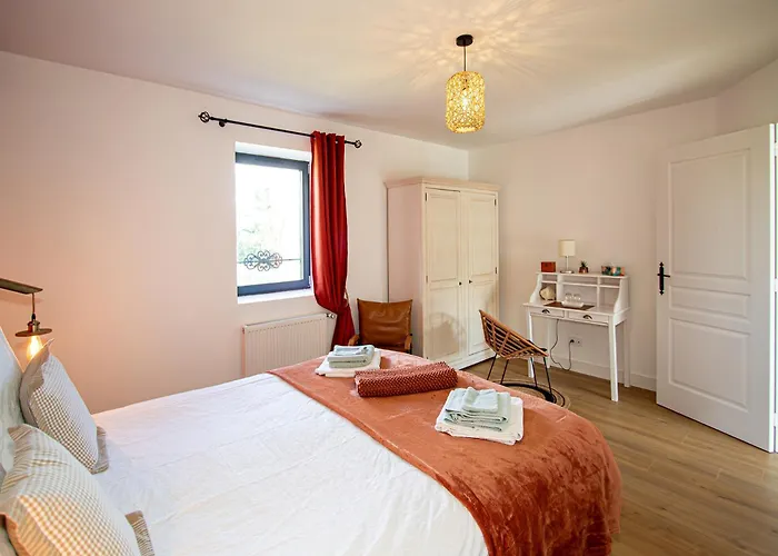 Manoir De Les Quatre Etoiles Bed & Breakfast 3*