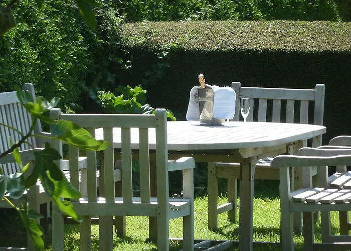 Manoir De Les Quatre Etoiles Bed & Breakfast 3*